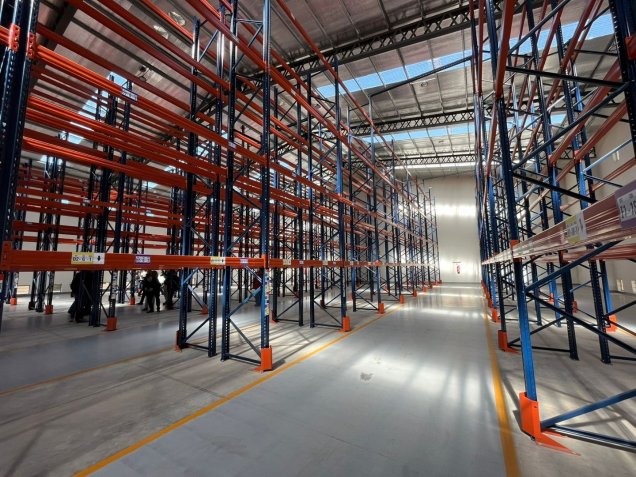 Alfitan inauguró su almacén de Fitosanitarios